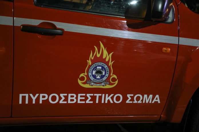 Φωτιά σε εταιρεία με ανακυκλώσιμα υλικά τα ξημερώματα στη Θεσσαλονίκη