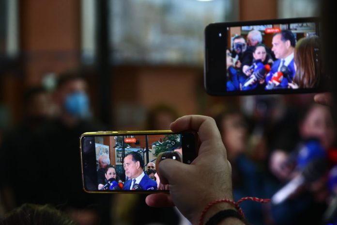 Νέο «κατόρθωμα» Άδωνη και συνταγογράφηση εξέτασης χοληστερίνης μόνο κάθε εξάμηνο – Η ανάρτηση του Πάνου Παπανικολάου