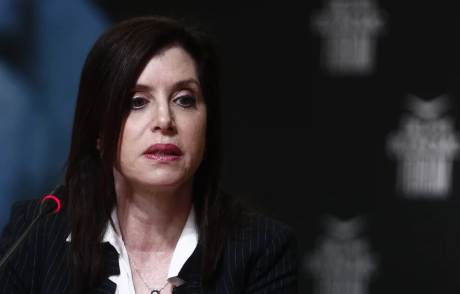 6954c54574bef405249fea6933d55ea9_L