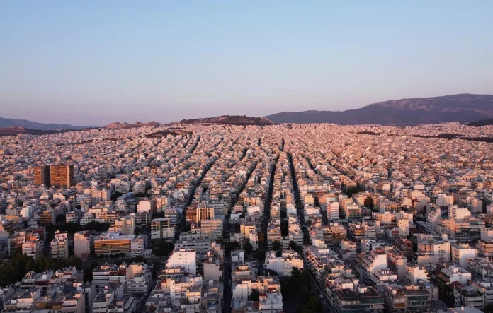 Κύκλωμα εκμετάλλευσης Ακινήτων Δημοσίου: Βρέθηκαν παράνομες συμβάσεις σε φάκελο στο σπίτι κατηγορούμενου