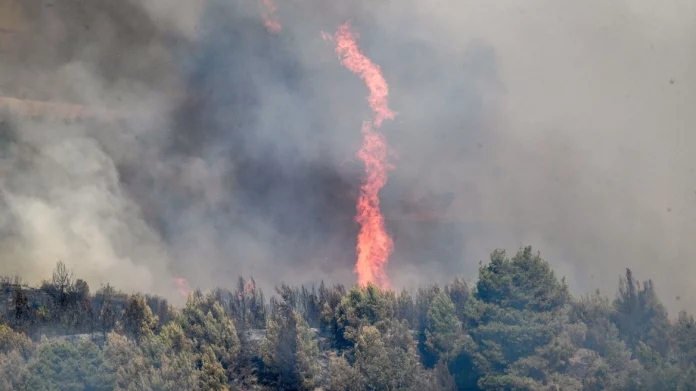Φωτιά στην Αντιμάχεια Κω – Μήνυμα από το 112 για εκκένωση της Καρδάμαινας