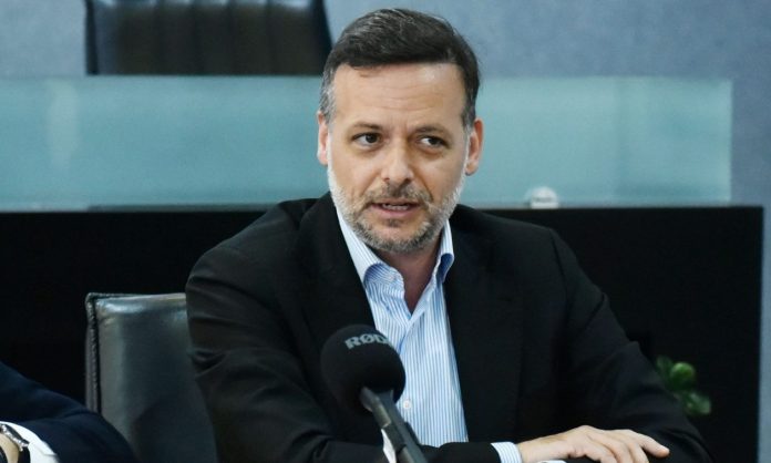 «Επίθεση» Δούκα σε Μπακογιάννη: «Δεν σας ταιριάζει ο ρόλος του εργολάβου της κυβέρνησης»