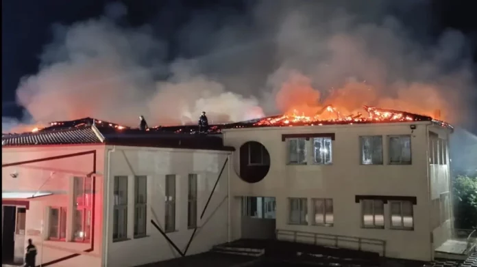 Σέρρες: Συνελήφθη 14χρονος για τον εμπρησμό σε δημοτικό σχολείο