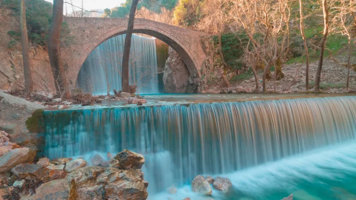 3.300 γέφυρες στην Ελλάδα – Τοξωτές, καλωδιωτές, μηχανικά θαύματα, ευάλωτες και τραυματισμένες