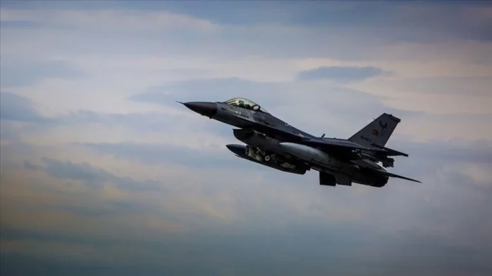 Τουρκικό αεροσκάφος CN-235 παραβίασε δύο φορές το FIR Αθηνών στο νοτιοανατολικό Αιγαίο