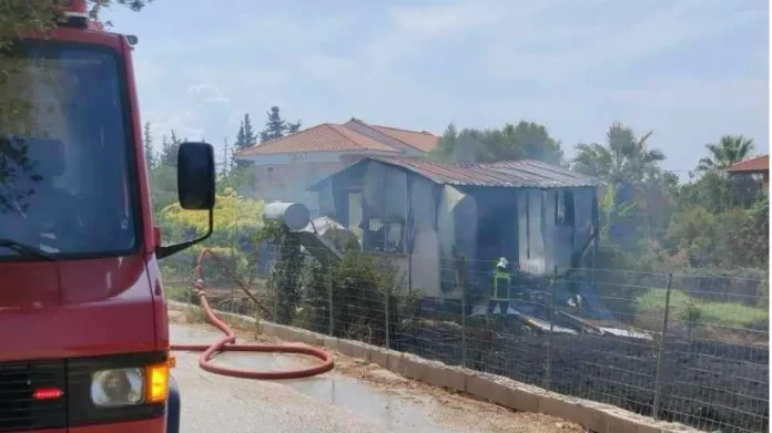 Κεφαλονιά: Φωτιά σε σπίτι από έκρηξη φιάλης υγραερίου – Διασωληνώθηκε 65χρονος