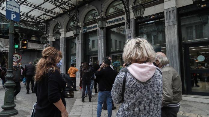 Ταραχή στο οικονομικό επιτελείο για τις συντάξεις χηρείας – Σύγχυση από τις δηλώσεις για τις τελικές αποφάσεις