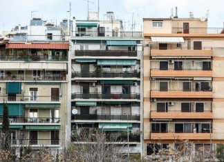Στεγαστική κρίση: Το κόστος των ενοικίων αδειάζει τις τσέπες των Αθηναίων – Όνειρο απατηλό η προσιτότητα στη στέγαση