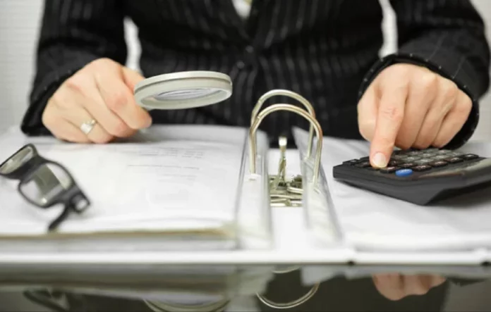 Στα «κάγκελα» 400.000 ελεύθεροι επαγγελματίες