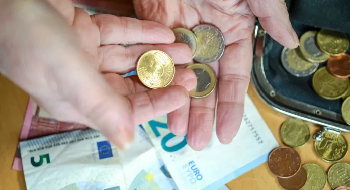 Έρχονται αλλαγές στο επίδομα ανεργίας – Τα χαρακτηριστικά, τα τελικά ποσά και το bonus