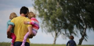 Επίδομα παιδιού: Ανοικτή η πλατφόρμα Α21 για νέες αιτήσεις – Πότε θα πληρωθεί η πέμπτη δόση