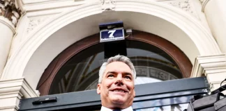 Αυστρία: Εντολή σχηματισμού κυβέρνησης στον Νεχάμερ, παρά τη νίκη της Ακροδεξιάς