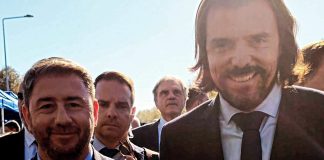 ΠΑΣΟΚ: Πραγματικό το «φλερτ» με τον Πέτρο Παππά;