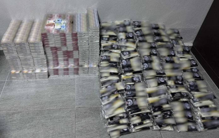 Θεσσαλονίκη: Συνελήφθη 62χρονη – Μετέφερε δύο σακούλες με 500 πακέτα λαθραία τσιγάρα