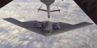 Οι ΗΠΑ χτύπησαν με βομβαρδιστικά Stealth αποθήκες όπλων των Χούθι στην Υεμένη