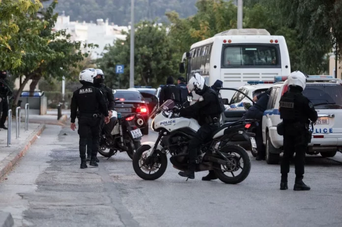 Αμπελόκηποι: «Άρωμα» γυναίκας στη νεοτρομοκρατία – Ψάχνουν τον «επιστήμονα» που ήξερε από κυκλώματα