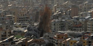 Λίβανος: Μάχες της Χεζμπολάχ με τον στρατό του Ισραήλ, βομβαρδισμοί στα νότια της Βηρυτού