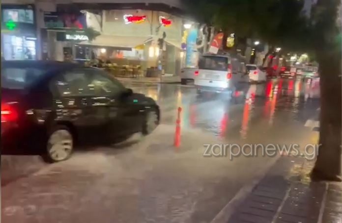 Πλήττει την Αττική η κακοκαιρία – Πού υπάρχουν προβλήματα