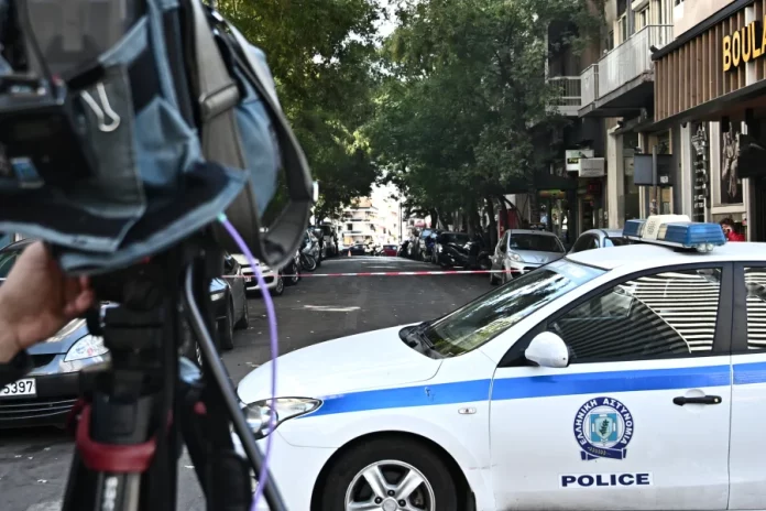 Αμπελόκηποι: Την Ένοπλη Προλεταριακή Δικαιοσύνη «ξεψαχνίζει» η ΕΛ.ΑΣ – Οι ομοιότητες με τη βόμβα στην έδρα των ΜΑΤ