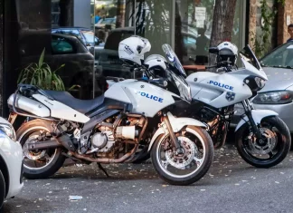 Βόλος: 39χρονη πιάστηκε επ’ αυτοφώρω με κλεμμένα κοσμήματα – Πώς εξαπάτησε το θύμα της