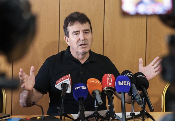 Τώρα που στην Αμερική αποφάσισαν την κατάργηση του FBI, o Χρυσοχοίδης… ίδρυσε το Ελληνικό FBI ως λύση στην εγκληματικότητα!