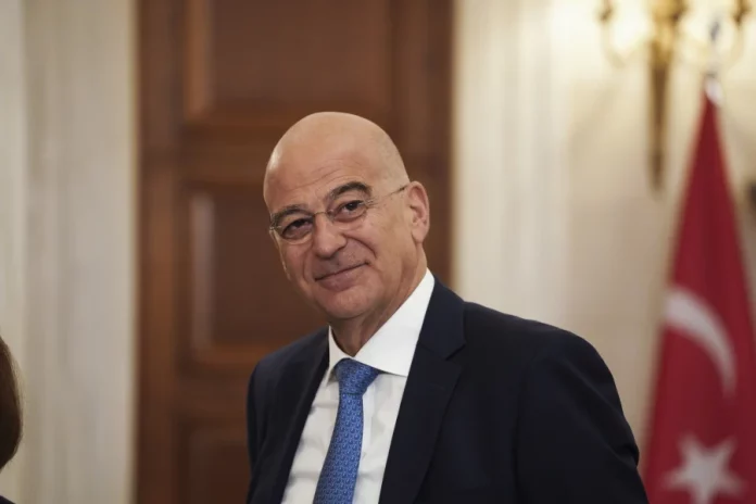 Δένδιας: Μόνος του και …όλοι τους! Δένδιας: Μόνος του και ...όλοι τους!