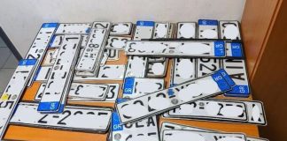 Πάτρα: Γυναίκα οδηγούσε αυτοκίνητο με πλαστές πινακίδες