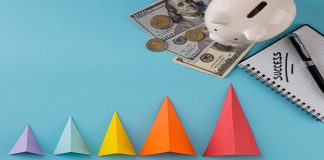 Οι “ακριβές” για το λαό δημόσιες σχέσεις του Μητσοτάκη