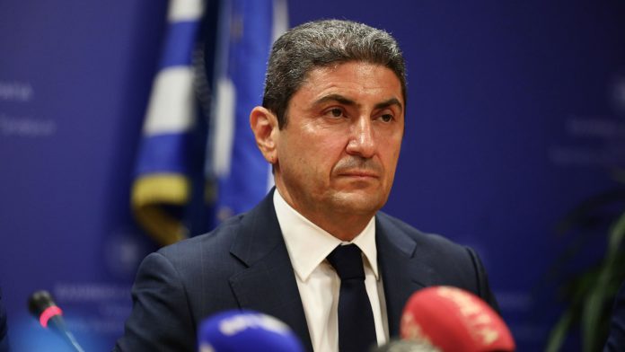 Τόσο άντεξαν: Κοντά στην επιστροφή του στην ΚΟ της ΝΔ ο Λ.Αυγενάκης Τόσο άντεξαν: Κοντά στην επιστροφή του στην ΚΟ της ΝΔ ο Λ.Αυγενάκης