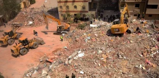 Τουλάχιστον οκτώ νεκροί από κατάρρευση πολυκατοικίας στο Κάιρο – (VIDEO)