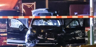 Σοκαριστική εικόνα της διαλυμένης BMW που σάρωσε πάνω από 200 ανθρώπους στο Μαγδεμβούργο – Πώς ο ψυχίατρος εκμεταλλεύθηκε τα κενά ασφαλείας