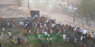 Γουινέα: Οπαδικό μακελειό με δεκάδες νεκρούς για αμφισβητούμενη απόφαση του διαιτητή