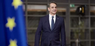 Επιχείρηση συσπείρωσης των «γαλάζιων» στο εσωτερικό και διπλωματικός μαραθώνιος στο εξωτερικό