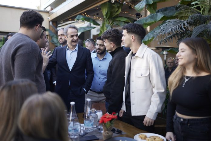 Κυρ. Μητσοτάκης: Η οικονομία υπεραποδίδει και τα χρήματα επιστρέφουν σε έργα με κοινωνικό αποτύπωμα Κυρ. Μητσοτάκης: Η οικονομία υπεραποδίδει και τα χρήματα επιστρέφουν σε έργα με κοινωνικό αποτύπωμα