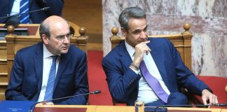 Τράπεζες: Η κυβέρνηση προσπαθεί να… τετραγωνίσει τον κύκλο, υπό το βάρος της πίεσης του ΠΑΣΟΚ και του Κινήματος Δημοκρατίας