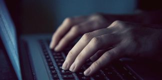 Σάλος στη Ρόδο: Ανήλικοι διακινούσαν γυμνές φωτογραφίες 12χρονης και το δικαστήριο τους έβαλε απλά να ζητήσουν “συγγνώμη”