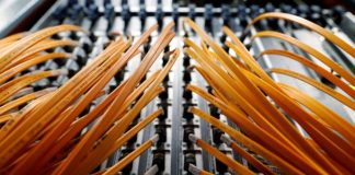 Οι ΗΠΑ «ξηλώνουν» τον κινεζικό τηλεπικοινωνιακό εξοπλισμό