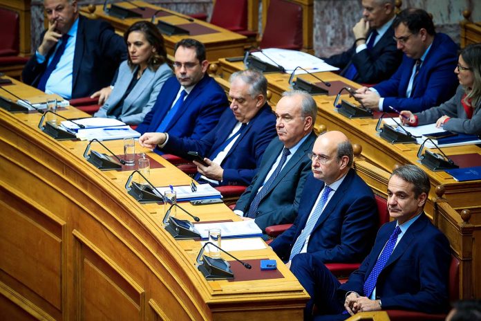 Αγωνία των υπουργών για τον… μουτζούρη