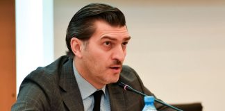 Καθαιρέθηκε η γαλλικής καταγωγής παράνομη πρόεδρος της Γεωργίας Σ.Ζουραμπισβίλι – Στην θέση της εκλέχτηκε ο Μ.Καβελασβίλι