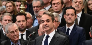 Ο Κώστας Σημίτης φέρνει πιο κοντά ΝΔ-ΠΑΣΟΚ