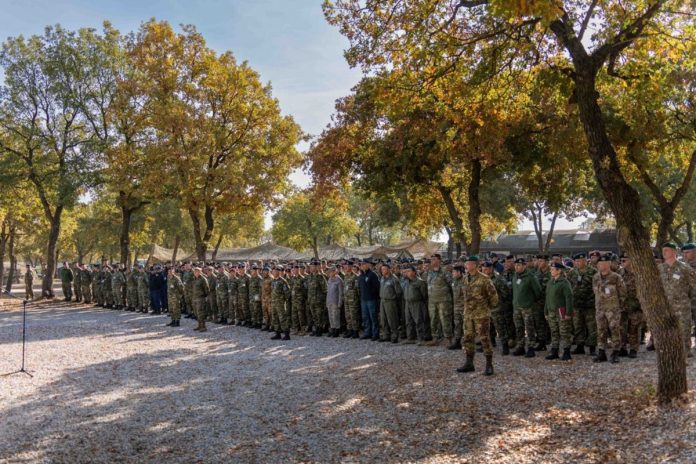 Το παρασκήνιο πίσω από τις (πολύ) έκτακτες κρίσεις στις Ένοπλες Δυνάμεις