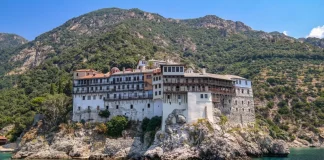 Καταφύγιο στο Άγιο Όρος βρήκαν 22 Ουκρανοί στρατιώτες – Δείτε βίντεο