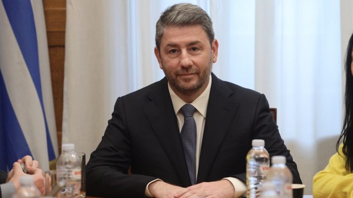 Παρακολουθήσεις: Απορρίφθηκε το αίτημα Ανδρουλάκη και Κουκάκη για επανεξέταση των καταγγελιών τους κατά του κρεοπώλη