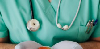 Ασφάλιστρα υγείας: Νέο κύμα αυξήσεων και καταγγελιών για ολιγοπωλιακές πρακτικές