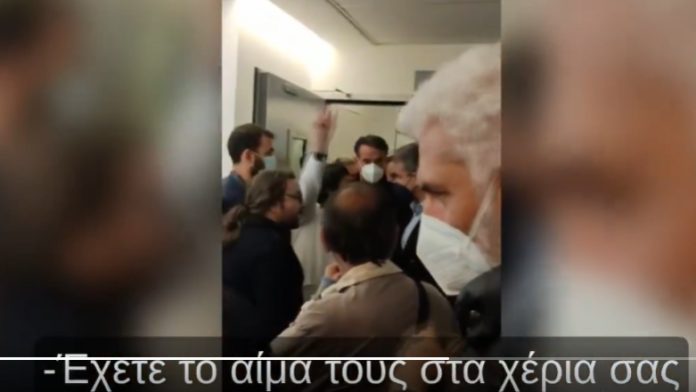 Επίθεση νοσηλεύτριας και της προέδρου του Σωματείου Εργαζομένων στο Ασκληπιείο Βούλας κατά Μητσοτάκη – (VIDEO)