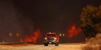 Βίντεο: Νέα μεγάλη φωτιά στην Καλιφόρνια – Εντολές υποχρεωτικής εκκένωσης, συναγερμός σε φυλακή της περιοχής