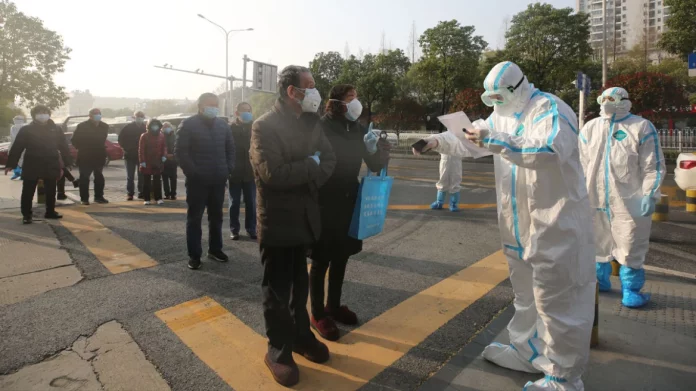 «Βόμβα» CIA για τον κορωνοϊό: «Πιο πιθανό να διέρρευσε από κινεζικό εργαστήριο, παρά από ζώα»