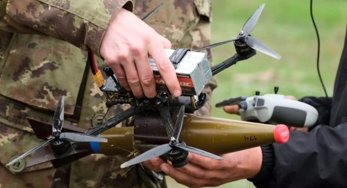 Τα ρωσικά FPV με οπτική ίνα καταστρέφουν συνεχώς ουκρανικά τεθωρακισμένα (VIDEO)
