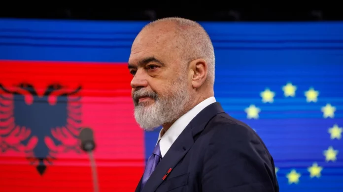 Ράμα: Η Αλβανία θα δημιουργήσει ένα κυρίαρχο μουσουλμανικό κρατίδιο στα Τίρανα στα πρότυπα του Βατικανού