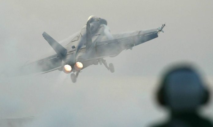 Φρικτός θάνατος στην Ταϊβάν: Κινητήρας μαχητικού «ρούφηξε» υπαξιωματικό Φρικτός θάνατος στην Ταϊβάν: Κινητήρας μαχητικού «ρούφηξε» υπαξιωματικό
